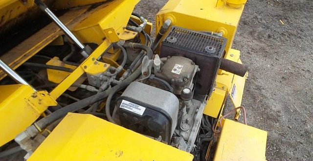 Мини укладчик асфальта на гусеничном ходу TP411